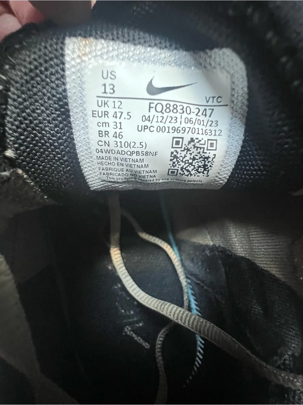 Nike Air Max 270 Men’s Athletic Shoes - Beige and Black - Picture 6 of 6